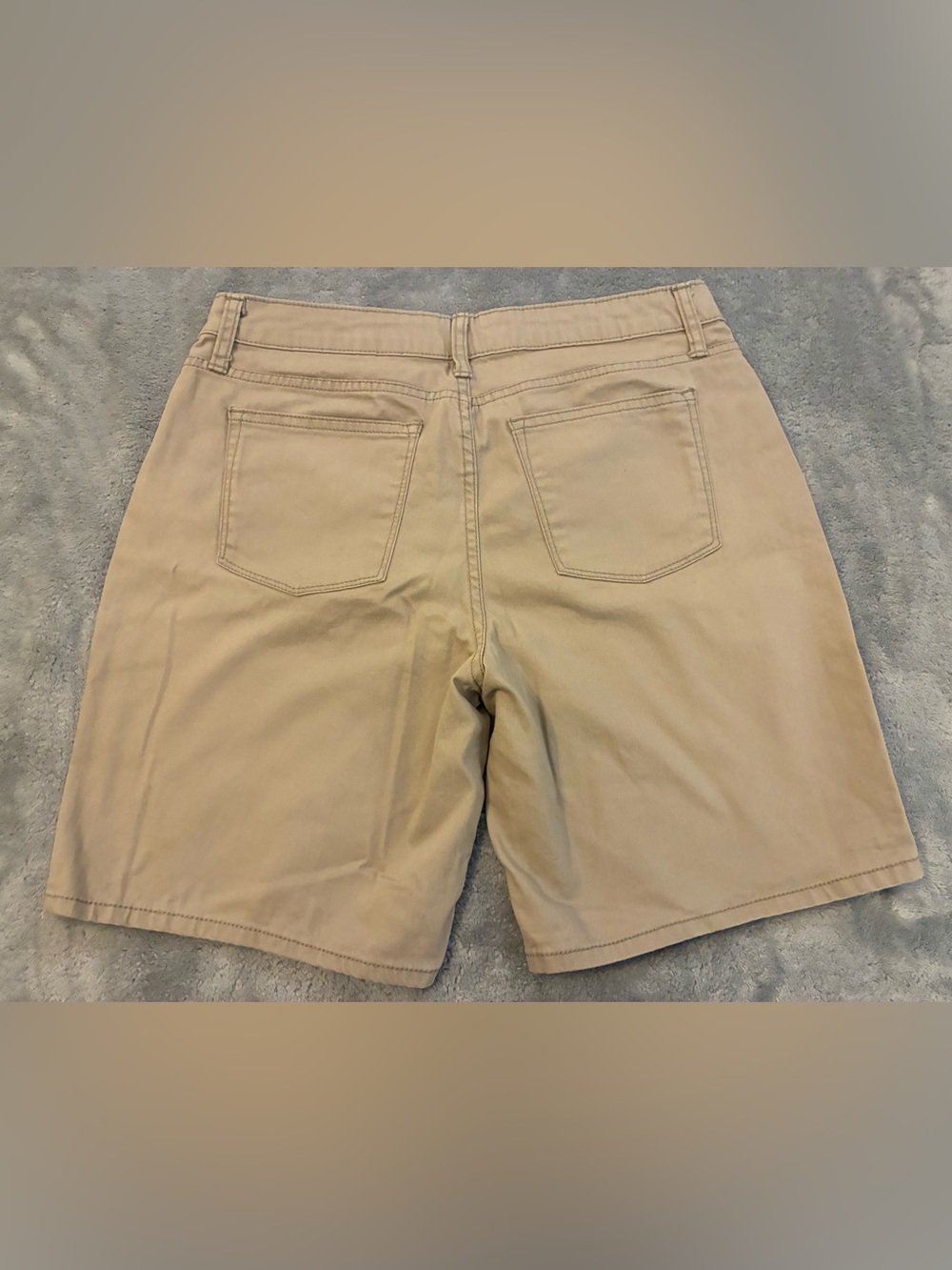 Lee Women’s Midrise Khaki Shorts Size 8 Medium - Picture 4 of 5